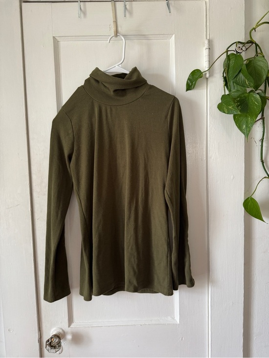Tops - Olive Green Turtleneck Long Sleeve Top